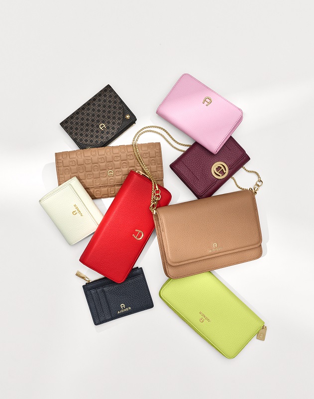 AIGNER_SS2023_Still_SMALL LEATHER GOODS