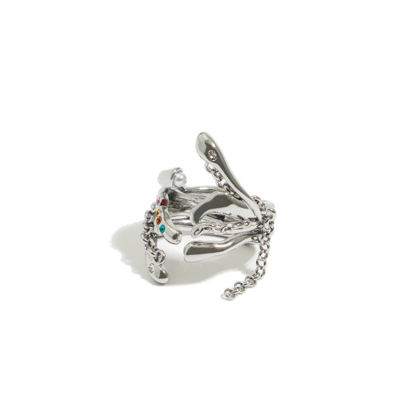 RING WITH TEXTURES, CHAIN AND CRYSTALS