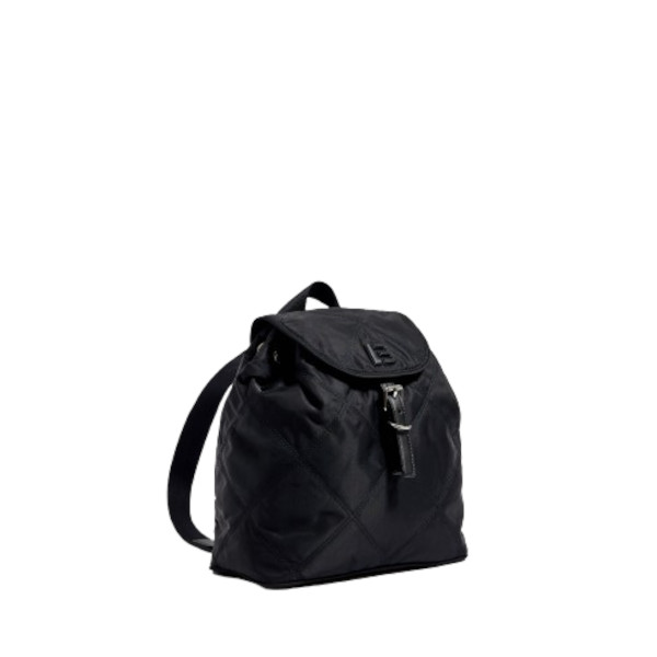 M MULTI-POCKET BACKPACK
